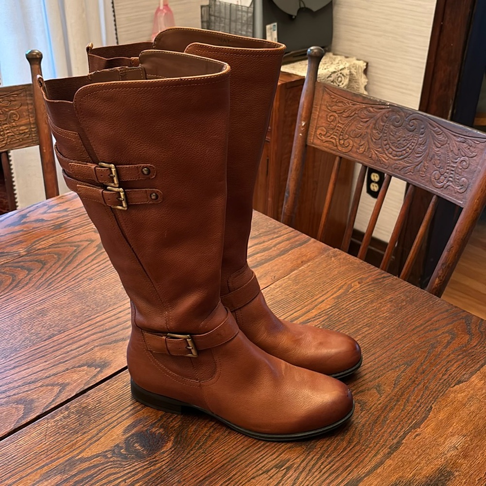 Naturalizer Wide Calf brown boots with buckle details